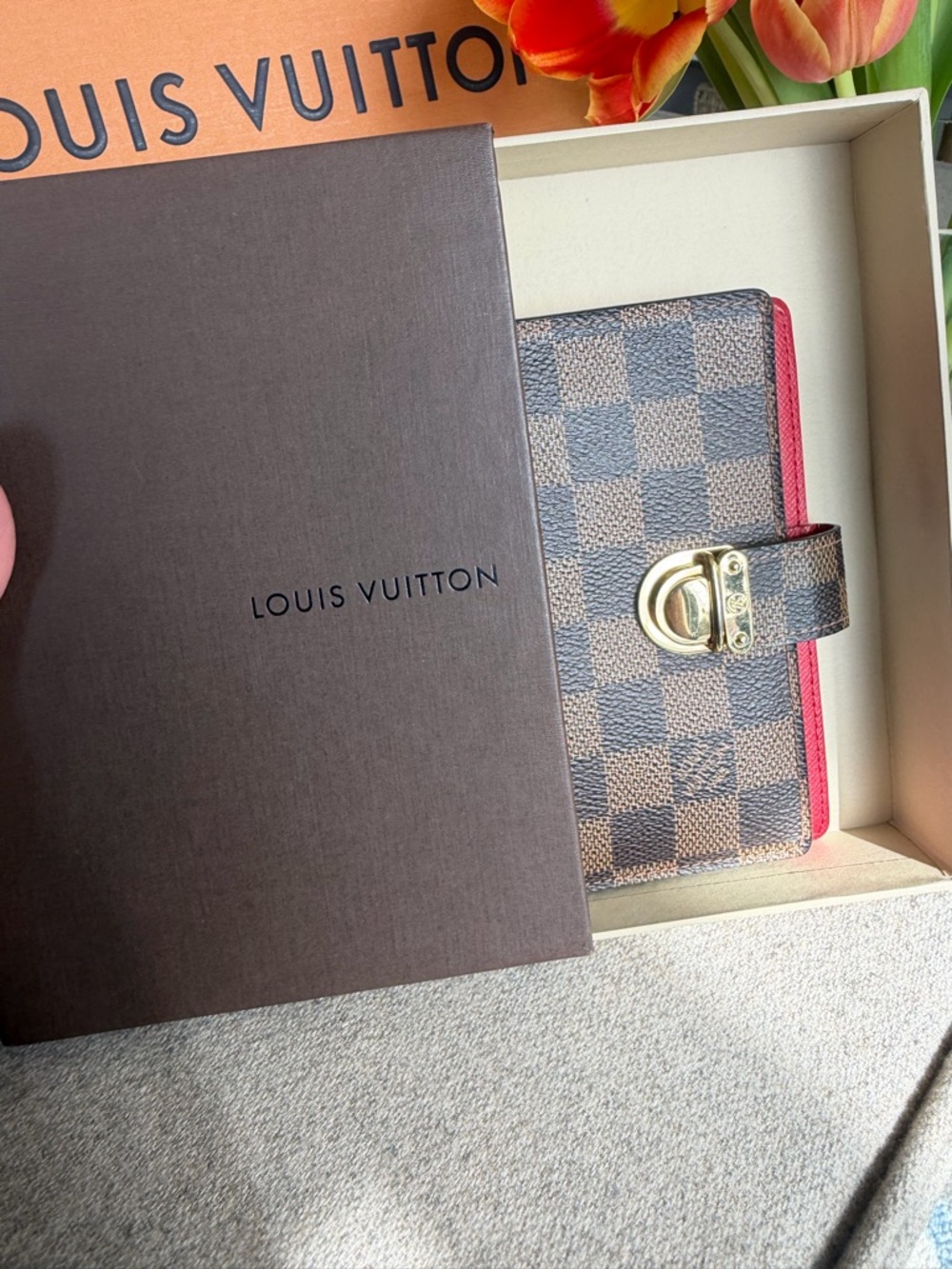 LOUIS VUITTON Damier Ebene Koala Agenda Cover - Picture 10 of 10